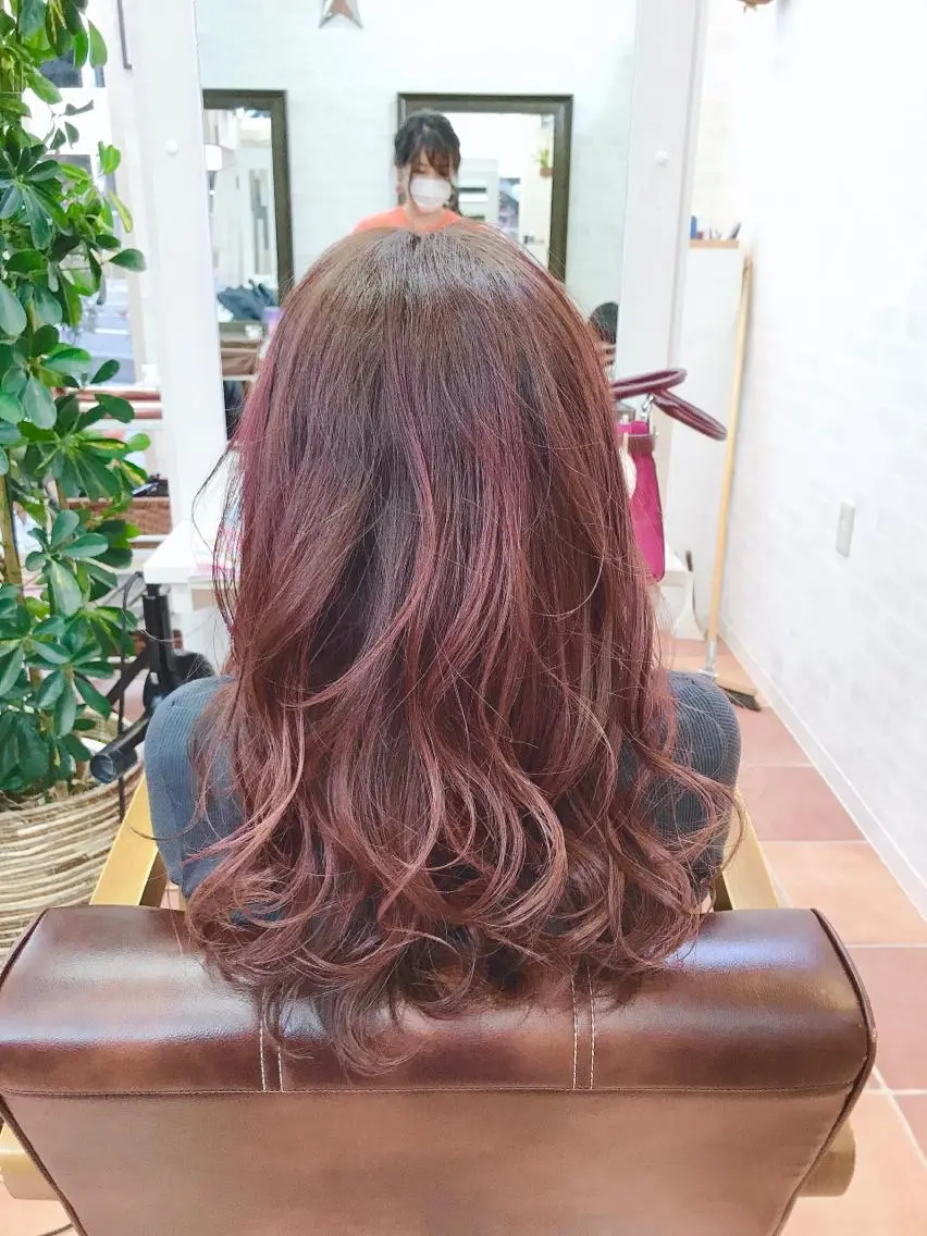 ロング レイヤーカット 大澤 唯のヘアスタイル