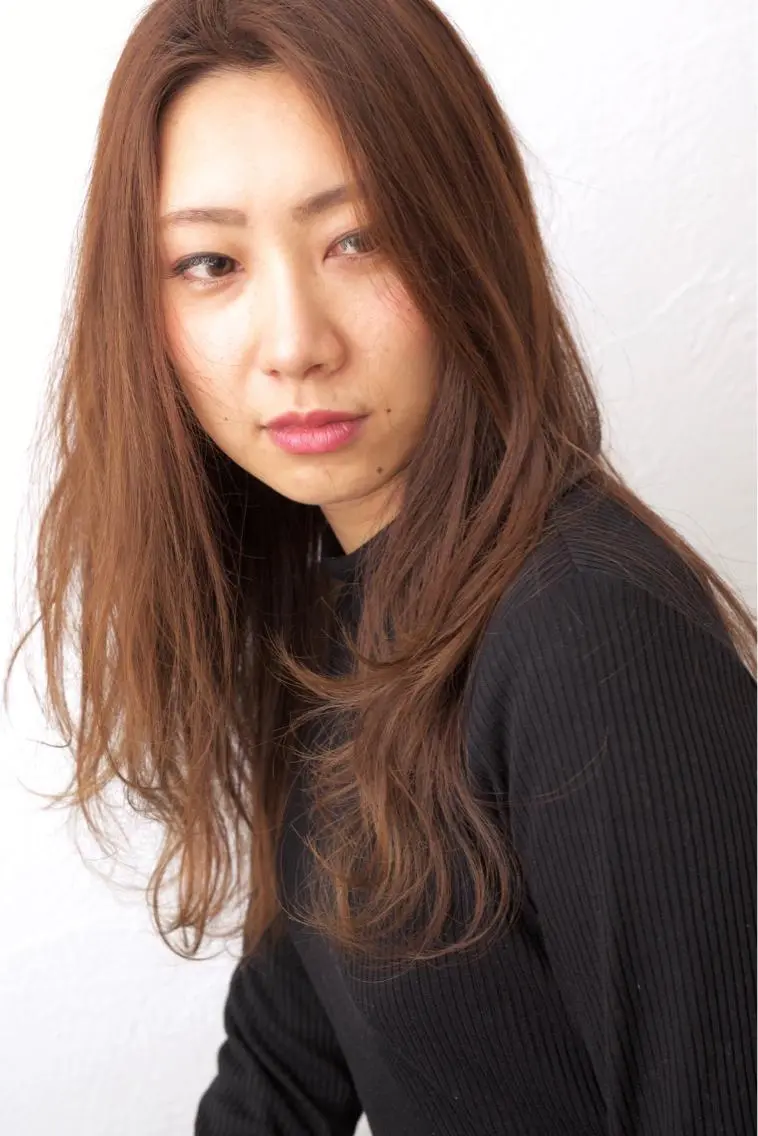 ロング カラー イルミナカラー fio マナミのヘアスタイル