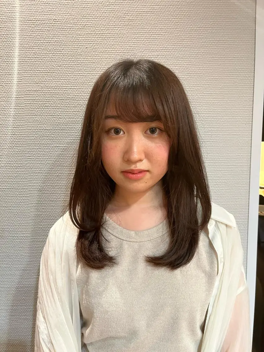 ロング レイヤーカット かわい りほのヘアスタイル