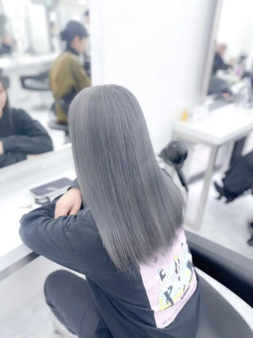 カラー 🪞THEATER 表参道店🩰のヘアスタイル