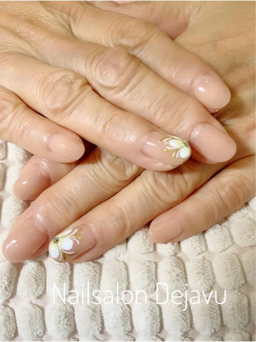 ネイル アートネイル ハンドネイル Nail salon Dejavu 🌿のネイルデザイン