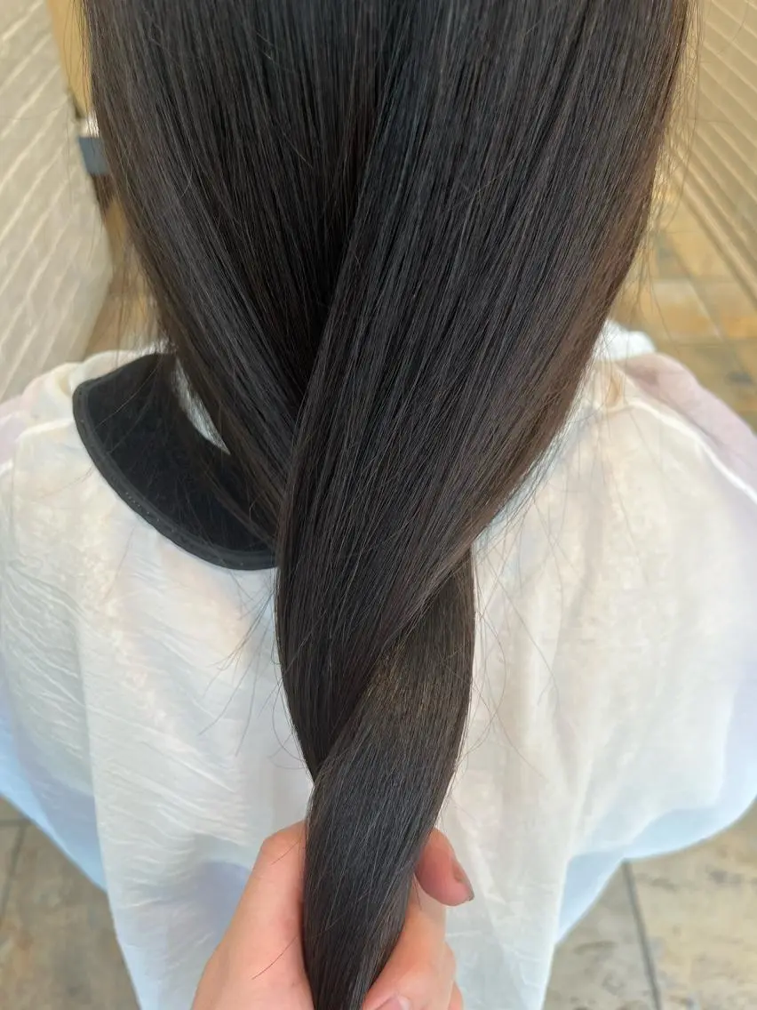 ロング カラー アディクシーカラー 透明感カラー 石井 歩奈のヘアスタイル