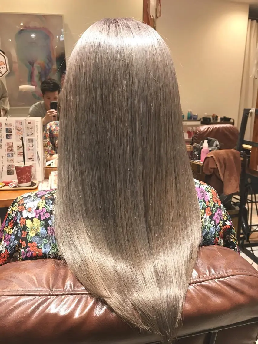 ミディアム カラー シールエクステ⭐️ オオミタクヤのヘアスタイル