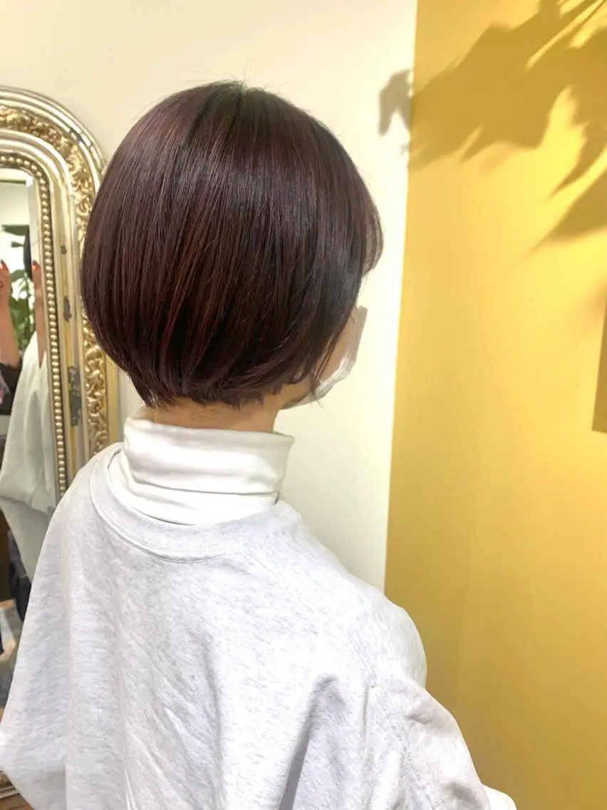 ショート カラー ショートボブ インナーカラー ボブ 伸ばしかけ ショートヘア 草野ゆずき⌇縮毛矯正 ⌇Wカラー⌇レイヤーのヘアスタイル