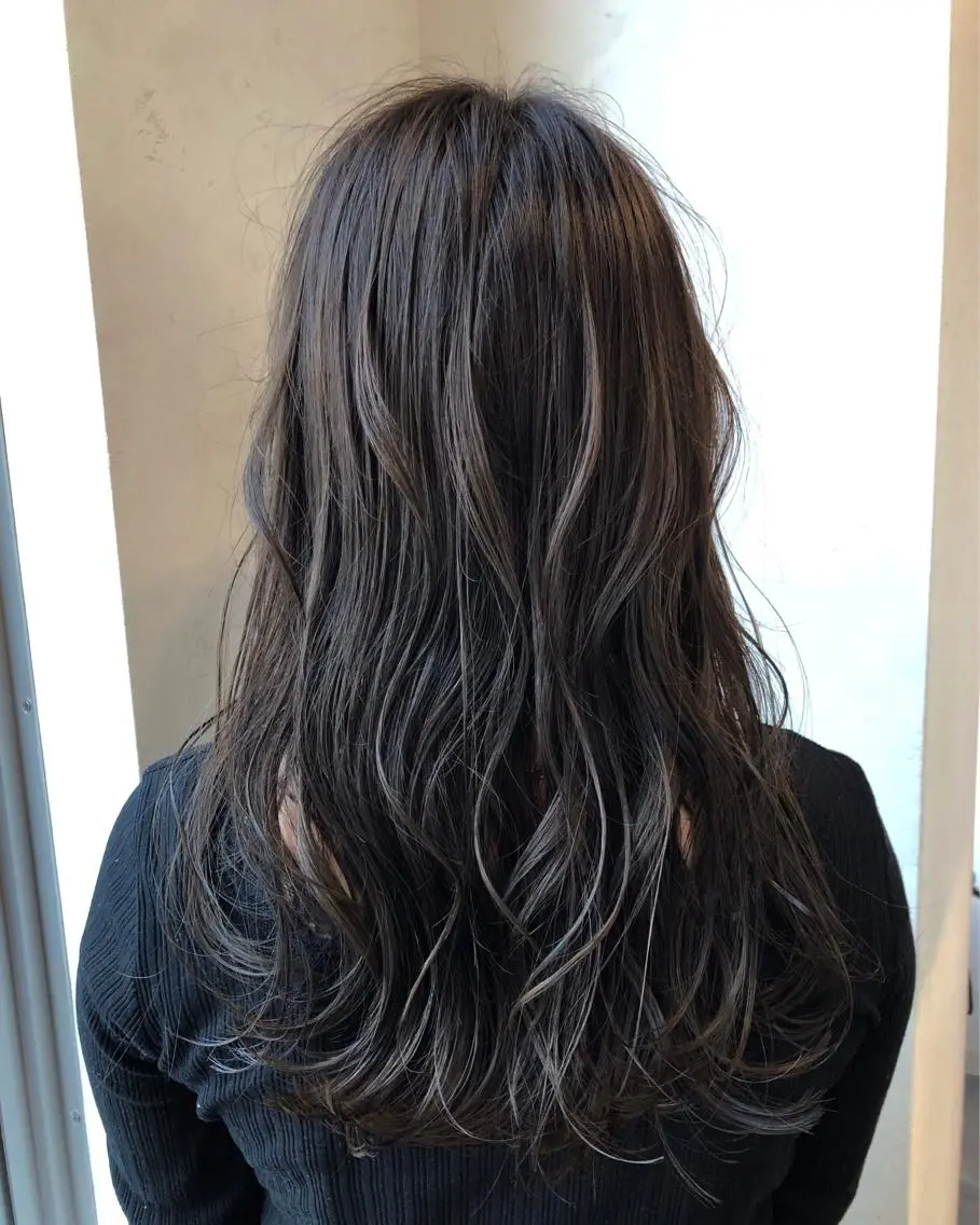 セミロング カラー グレージュ TOWA 野村　コウダイのヘアスタイル