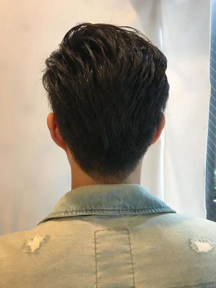 ショート 外国人風カラー 髪質改善ayame 横山諒のヘアスタイル