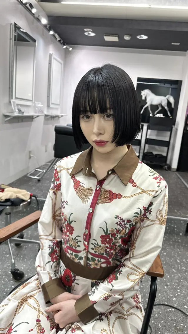 ロング カラー 透明感カラー 顔まわりレイヤー 韓国風ヘア レイヤーカット ロング カット トリートメント 要プライベートサロン vert🌿マルイ裏のヘアスタイル