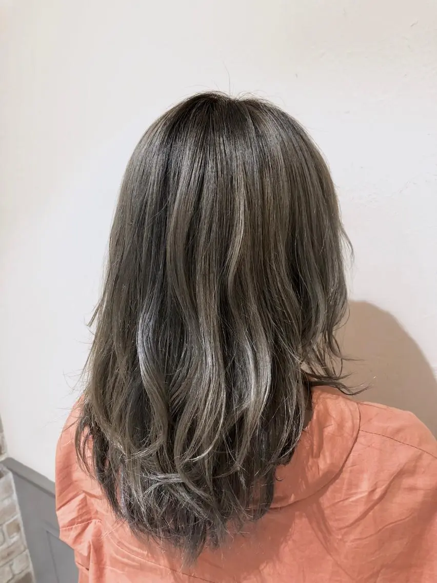 ミディアム カラー パーマ ヘアアレンジ ブリーチ ケアブリーチ ケアカラー 透明感カラー グラデーションカラー 【ツヤ髪美容師】 ツダケイスケのヘアスタイル