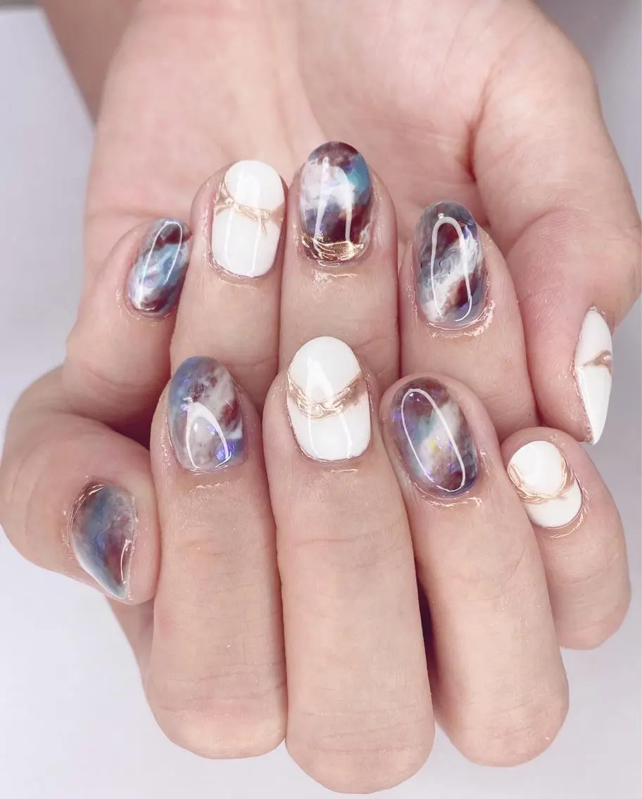 ネイル アートネイル ミラーネイル ニュアンスネイル 夏ネイル Nail Salon ertiのネイルデザイン