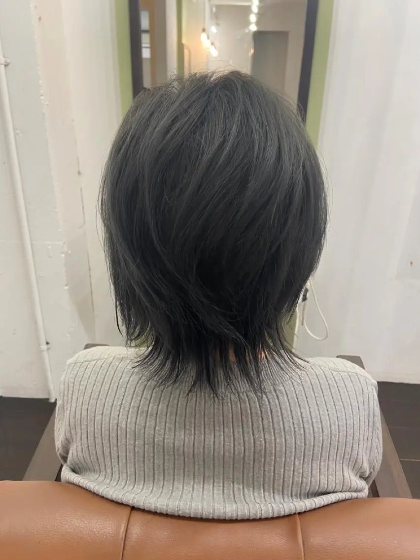 ショート カラー グレージュ 久木原 ゆりのヘアスタイル