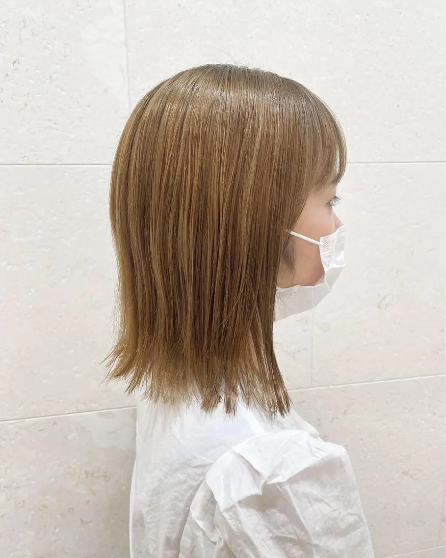 セミロング カラー ブリーチ ハイトーンカラー カット ヘアカラー トリートメント 斉藤 貴也のヘアスタイル