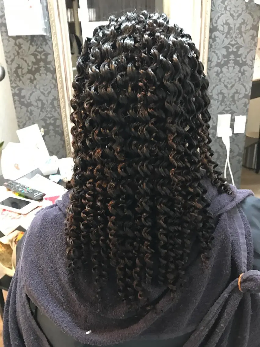 ロング パーマ スパイラルパーマ 東風上 亮介のヘアスタイル