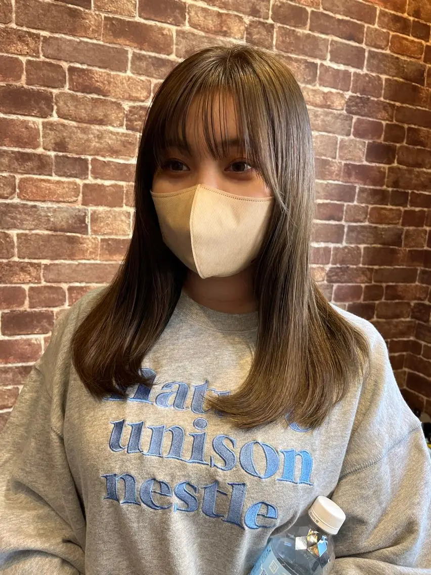 セミロング カラー パーマ ヘアアレンジ メンズ キッズ ネイル マツエク・マツパ アイブロウ メンズハイライト メンズパーマ セミロングパーマ ブラウンカラー ケアカラー 久木原 ゆりのヘアスタイル