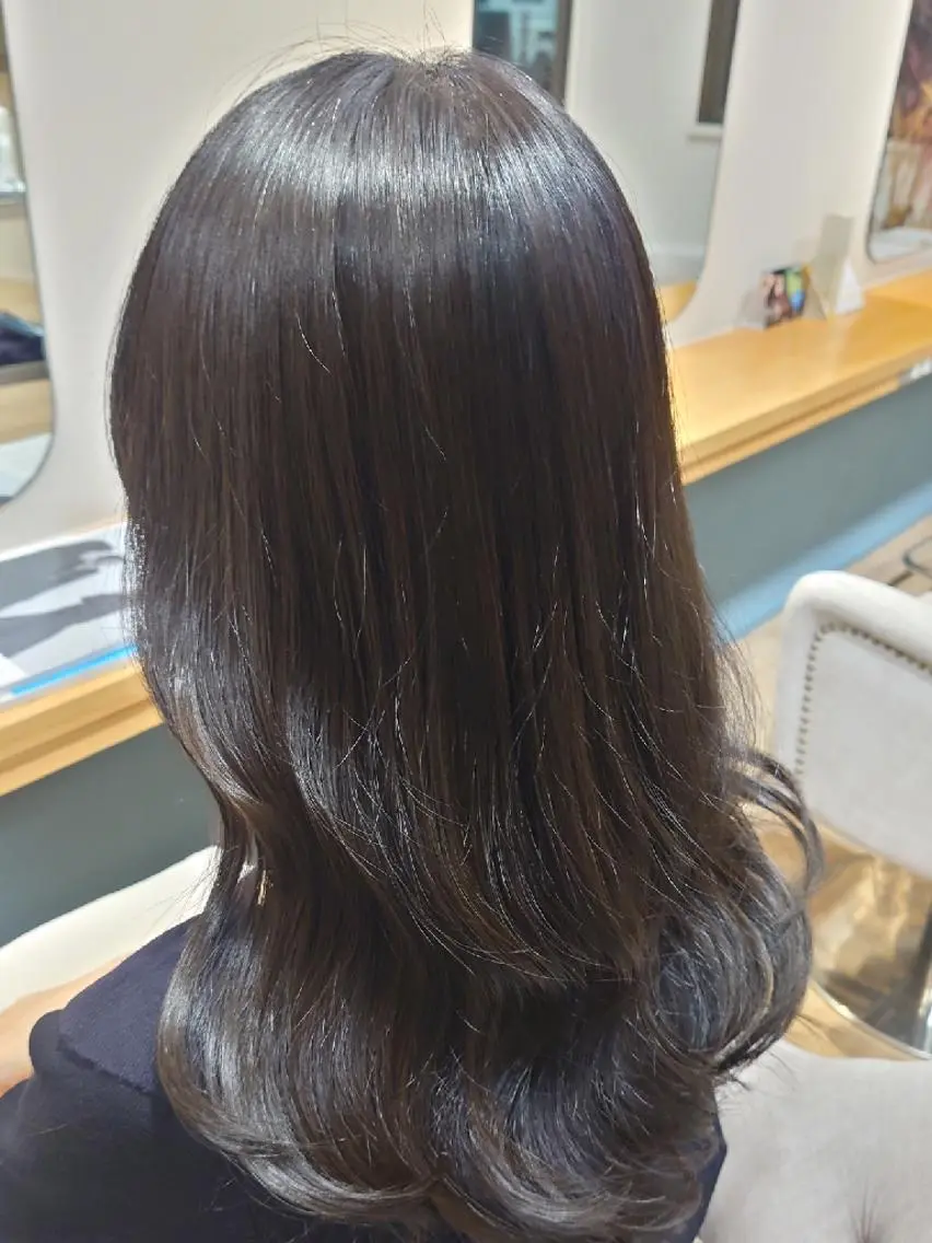 ロング カラー 黒髪 ブリーチ ブルーカラー ブルーブラック ケアブリーチ カット ヘアカラー 田中将平【 サロンマネージャー】のヘアスタイル