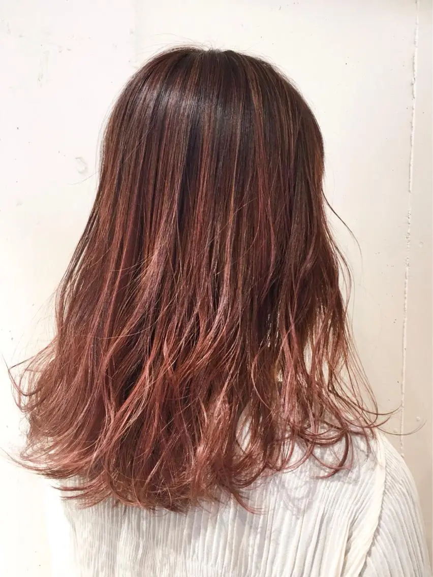 セミロング カラー ベージュカラー🧸 伊藤なつみのヘアスタイル