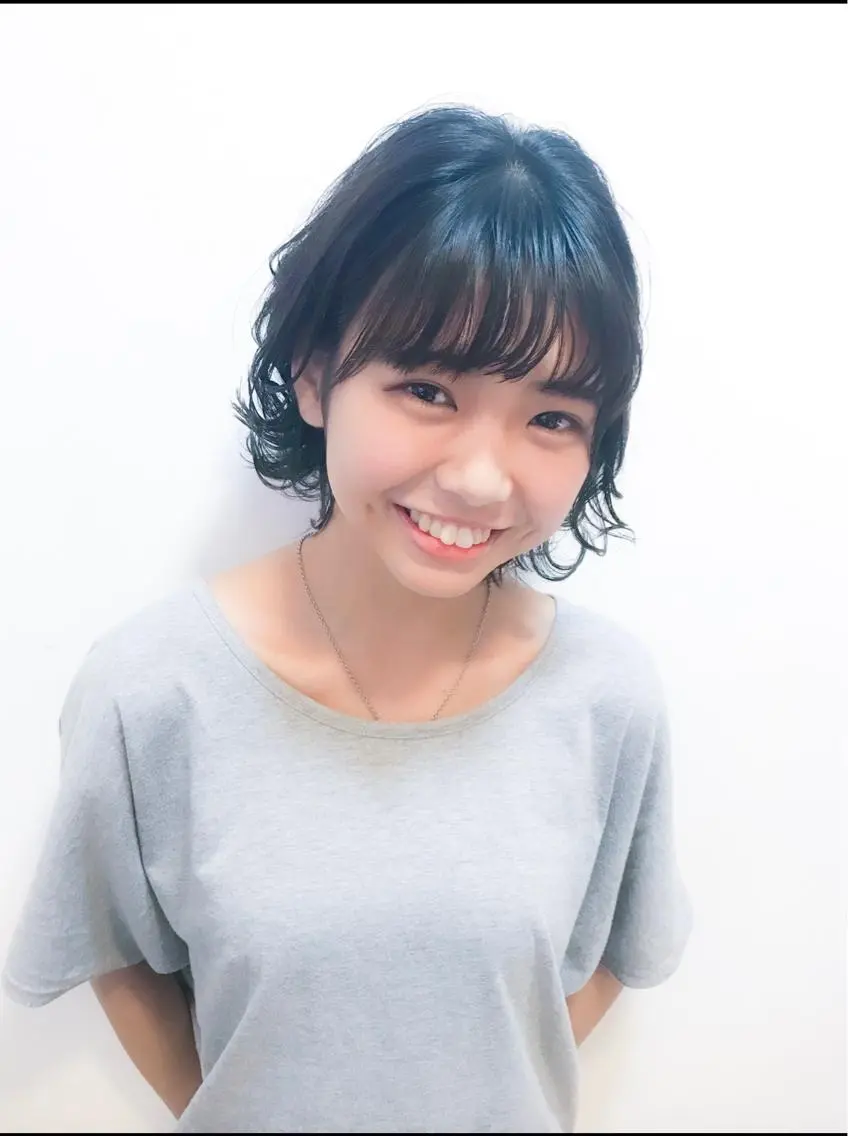 ミディアム ウルフカット ヘアカラー トリートメント 内藤　宏紀 tidasmileのヘアスタイル