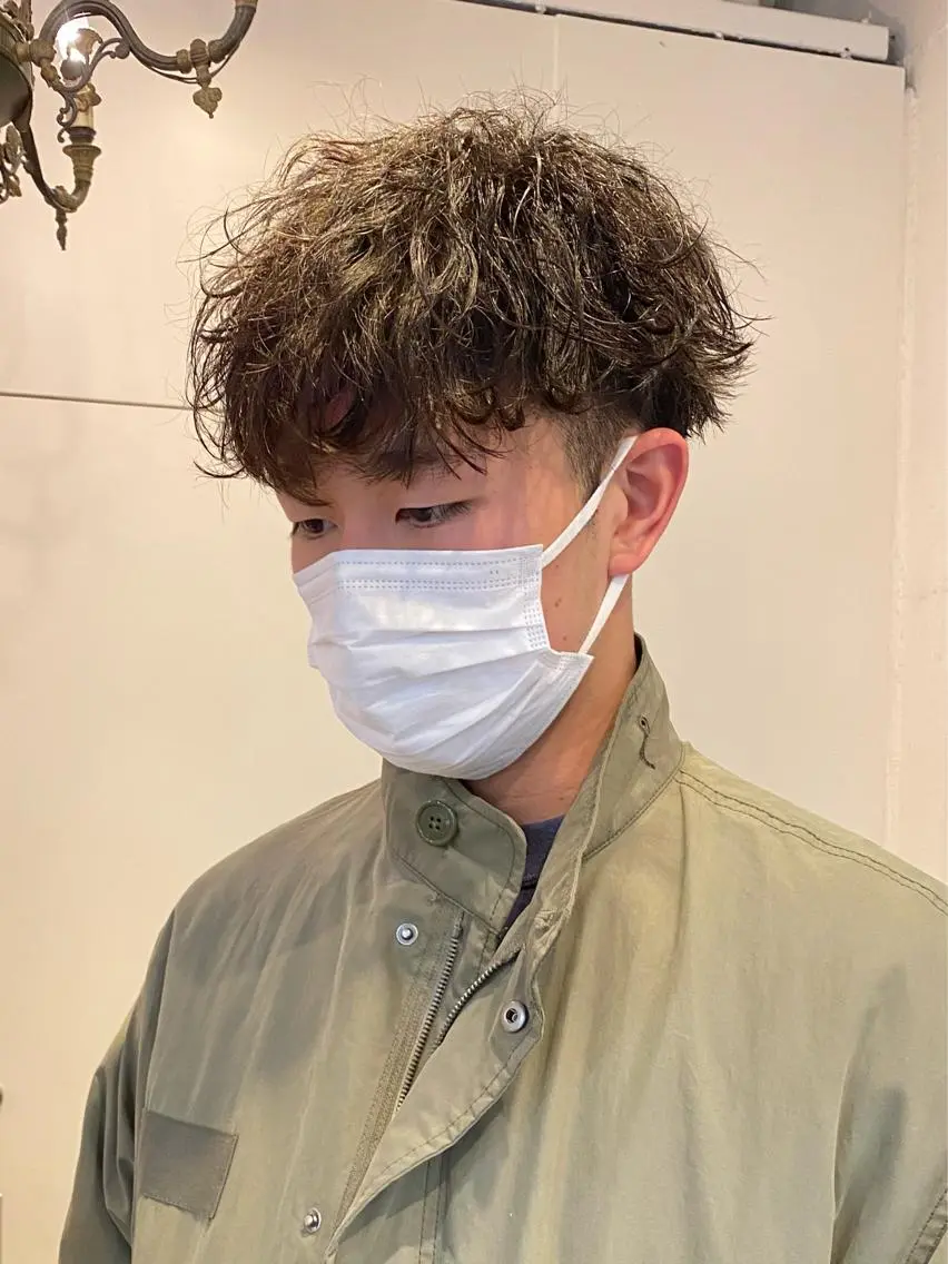 ショート パーマ メンズ メンズパーマ 波巻きパーマ スパイラルパーマ JINKIメンズ特化 メンズカットパーマのヘアスタイル