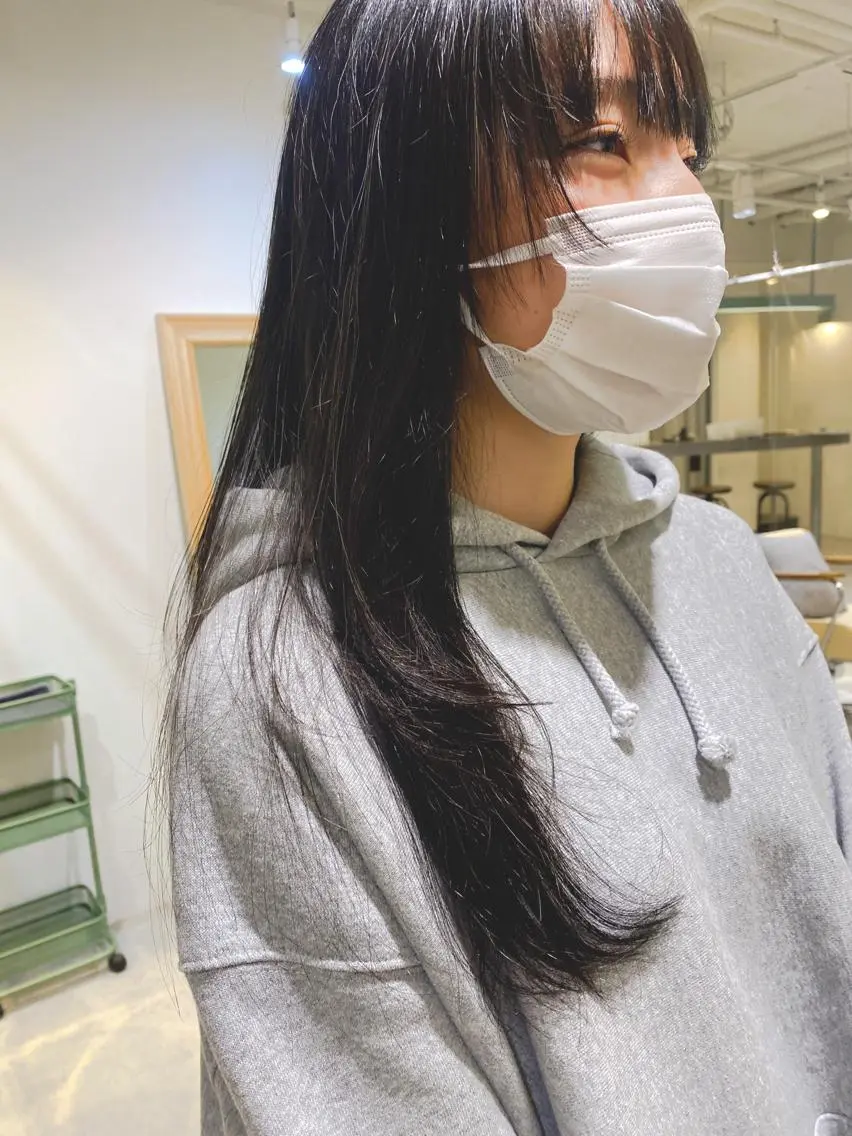 ロング レイヤーカット FILMS/sari /似合わせカットのヘアスタイル