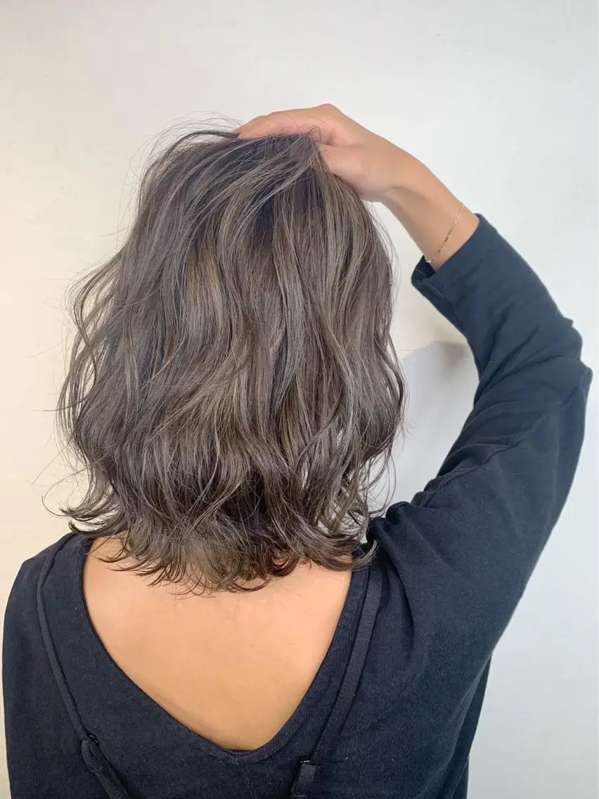 ミディアム カット ヘアカラー トリートメント _WHITE上本町 上本町店のヘアスタイル