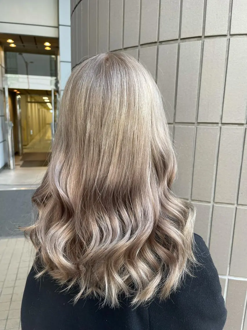 ロング カット ヘアカラー トリートメント Zina天王寺 CHIAKIのヘアスタイル