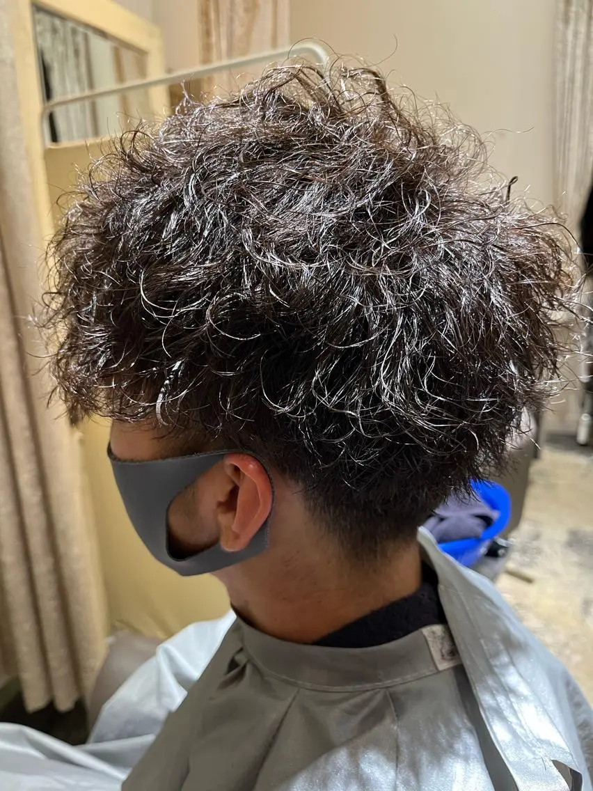 ショート カット パーマ 道下 颯人のヘアスタイル