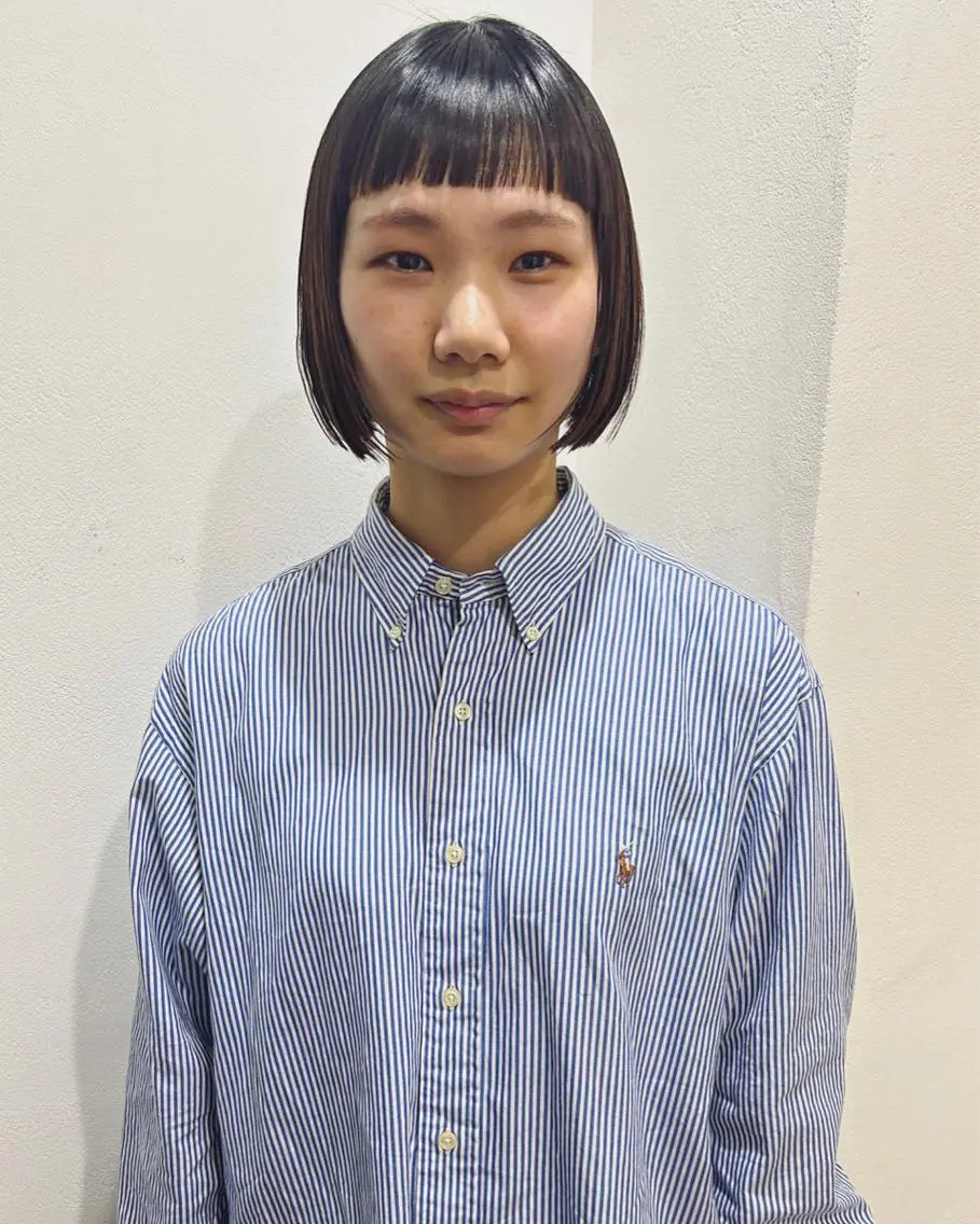 ショート カラー ボブ オン眉 カット ヘアカラー トリートメント 村上雅人 ナチュラルモードのヘアスタイル