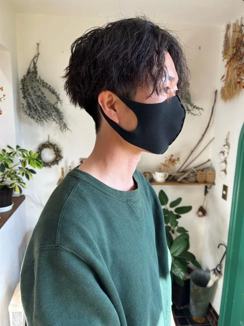 パーマ メンズ メンズパーマ メンズツイストパーマ ツイストパーマ カット パーマ 佐藤 美咲のヘアスタイル