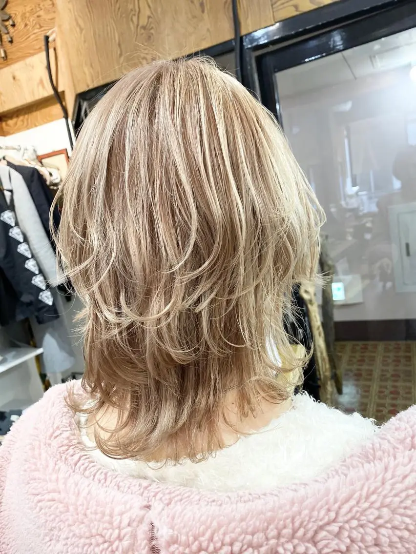 ミディアム ヘアカラー IwAsh大和駅前店 河野亜里香のヘアスタイル