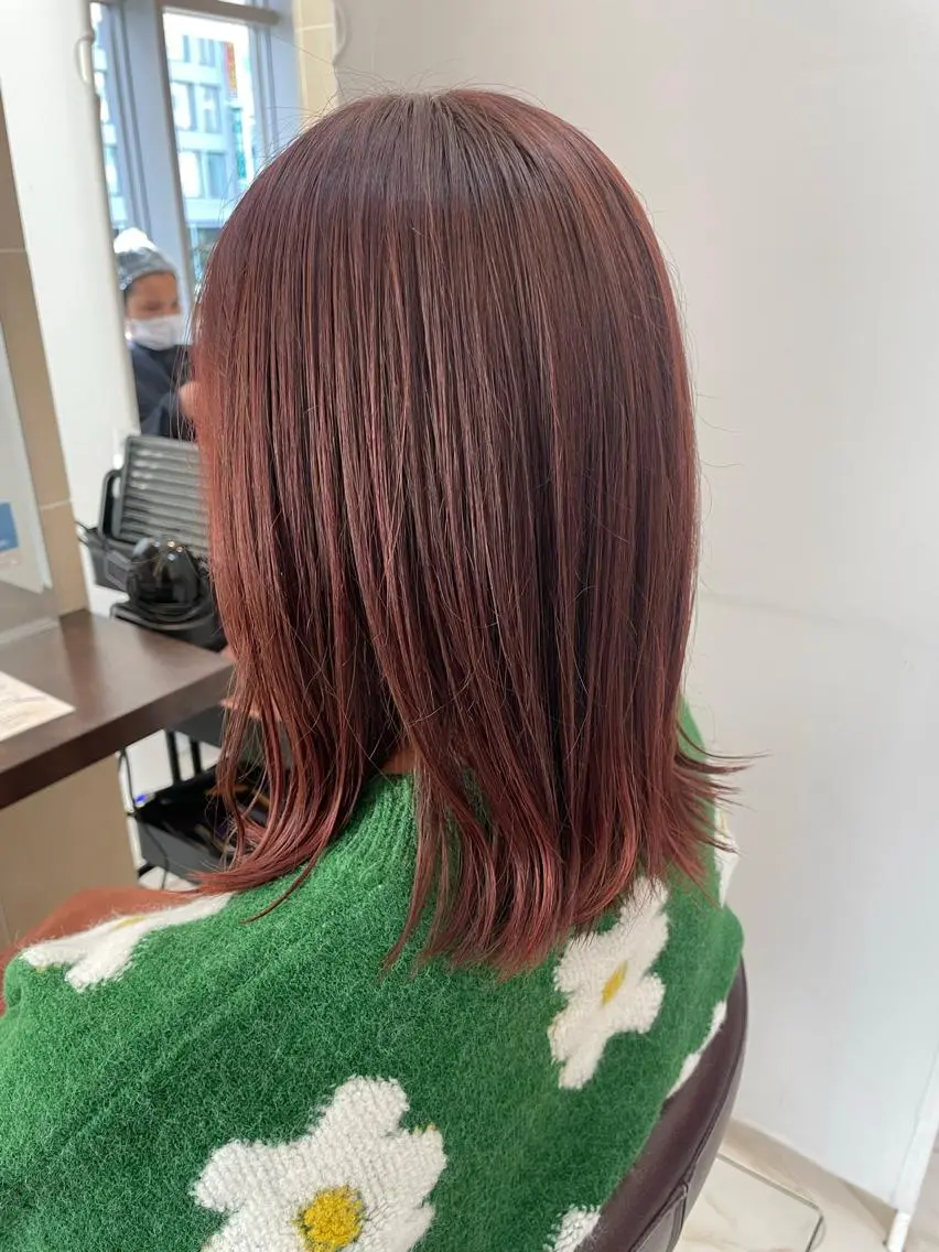 ミディアム カット ヘアカラー 垢抜け透明感カラー 🌻篠崎梓🌻のヘアスタイル