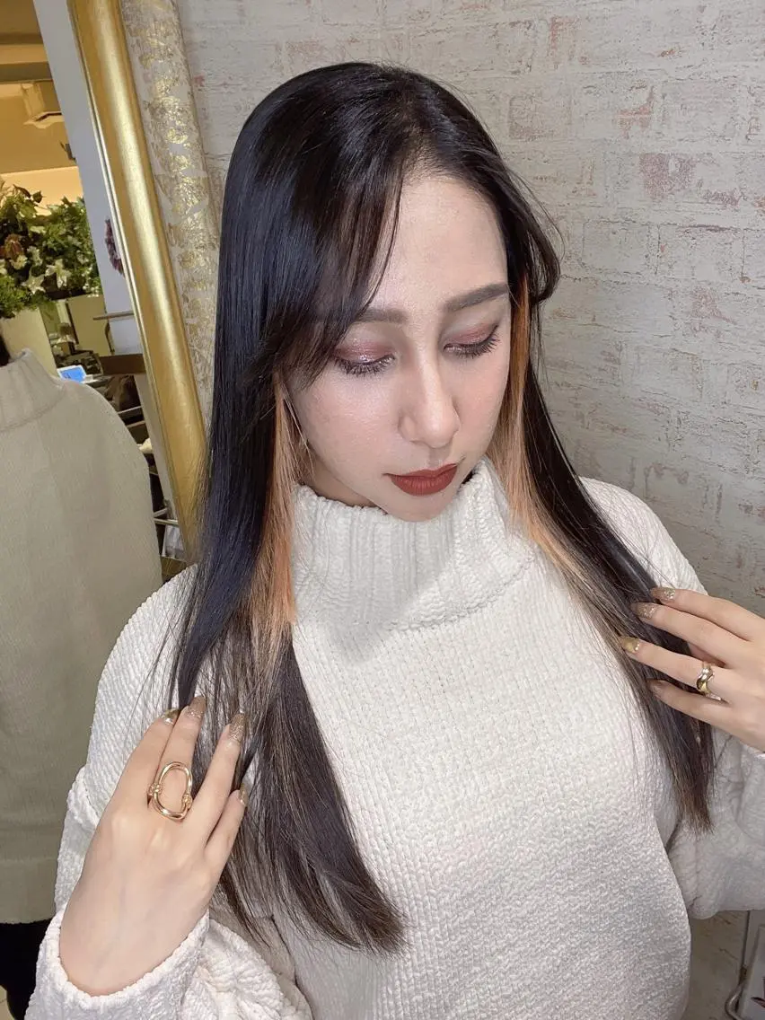 ロング カラー ミストバング ブリーチ イヤリングカラー フェイスフレーミング ハイライトカラー 🩵アンブレラカラー 髪質改善 丸尾】のヘアスタイル