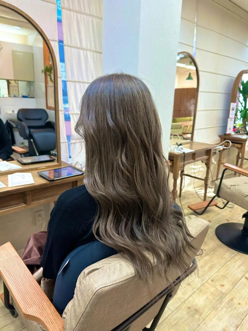 ロング 髪質改善個室サロン' 白髪ぼかし・縮毛矯正のヘアスタイル