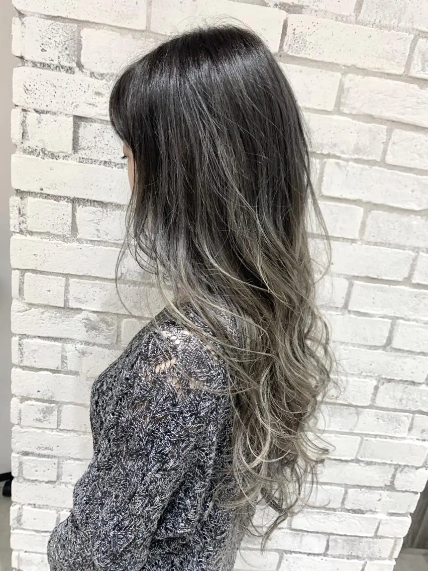 ロング カラー パーマ ヘアアレンジ グレージュ ハイライトカラー ハイライト ヘアカラー トリートメント ヘアセット 縮毛矯正/美髪 髪質改善/石田幸輔のヘアスタイル