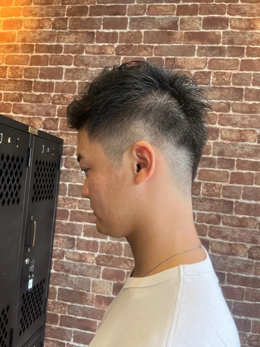 ショート カラー パーマ ヘアアレンジ メンズ キッズ ネイル マツエク・マツパ アイブロウ メンズブリーチ メンズハイライト メンズインナーカラー メンズ韓国風 ブリーチ 久木原 ゆりのヘアスタイル