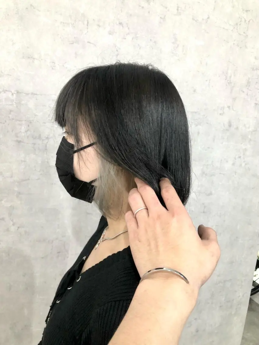 ショート カラー ヘアアレンジ ネイル マツエク・マツパ アディクシーカラー バレイヤージュ ミストバング ベージュカラー ブリーチ エビスザキレン/メン ズ/心斎橋🌳のヘアスタイル