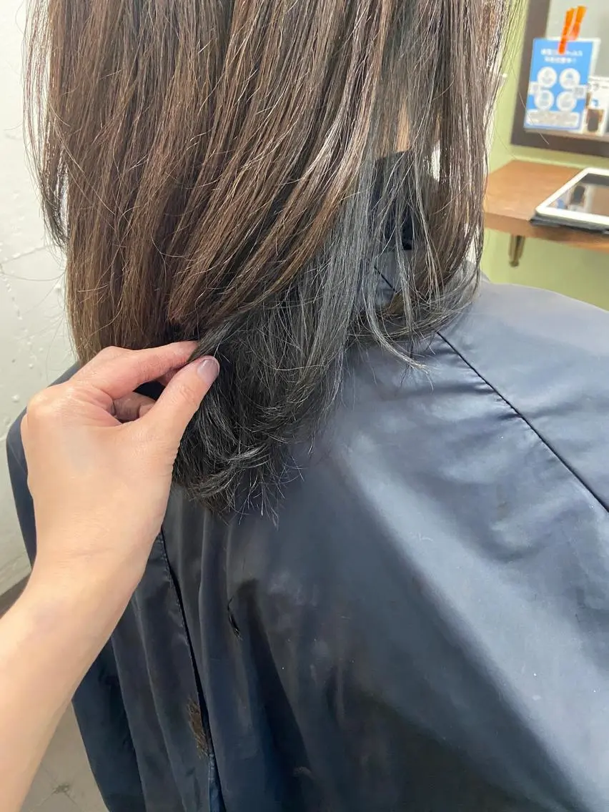 セミロング カラー パーマ ヘアアレンジ メンズ キッズ ネイル マツエク・マツパ 黒髪 ブルーカラー 透明感カラー イヤリングカラー くびれヘア 久木原 ゆりのヘアスタイル
