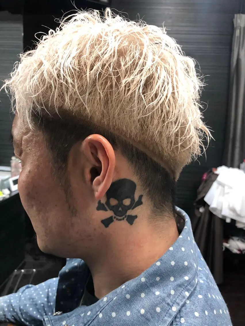 ショート カラー パーマ メンズ ツーブロック ダブルカラー 山本 雅由のヘアスタイル