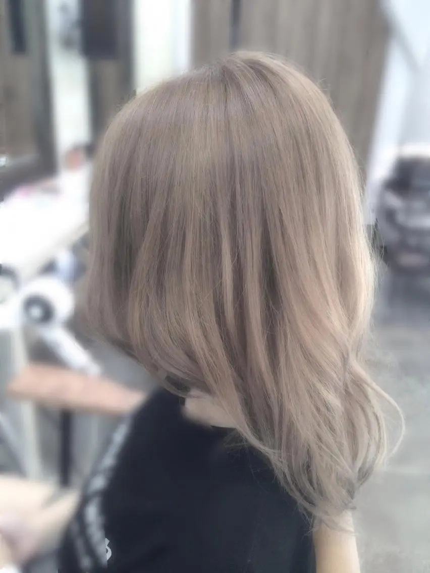 セミロング カラー パーマ ヘアアレンジ アッシュ ベージュカラー ミルクティーアッシュ 縮毛矯正/美髪 髪質改善/石田幸輔のヘアスタイル