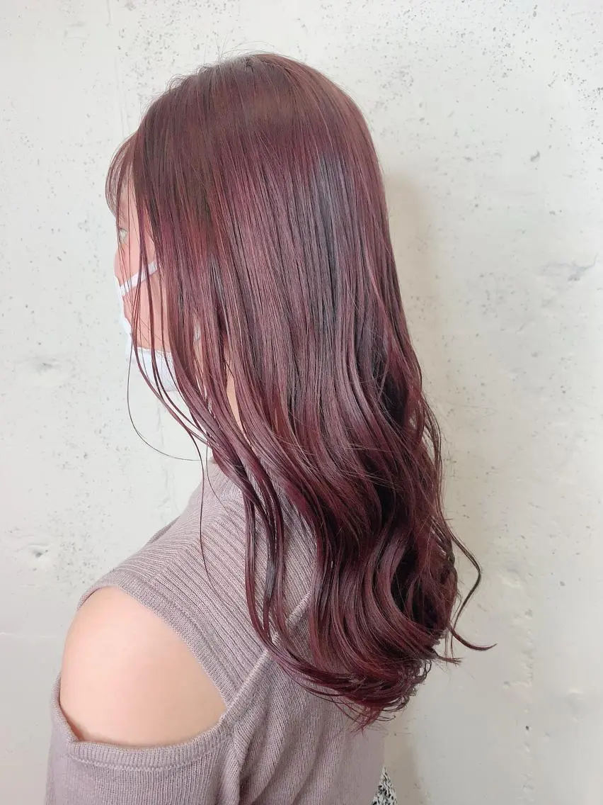 ロング カラー 透明感ハイトーン🦄 キラ🌈のヘアスタイル