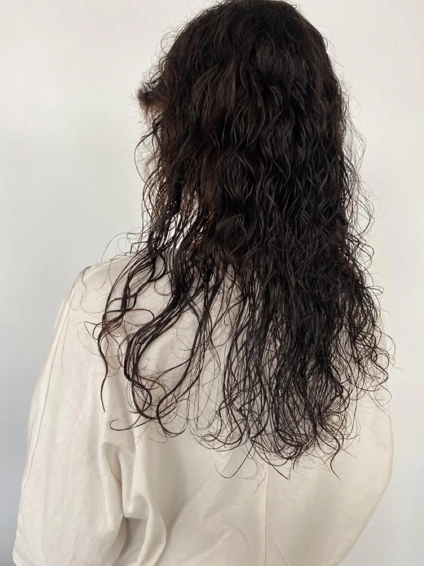 ロング パーマ カット パーマ トリートメント KOOKI スティードトーキョーのヘアスタイル