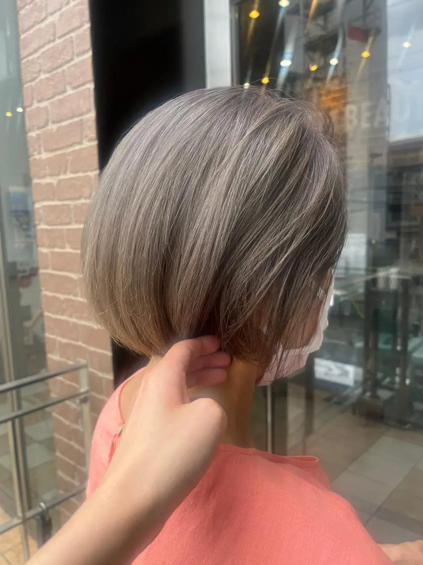 セミロング カラー パーマ ヘアアレンジ メンズ キッズ ネイル マツエク・マツパ アイブロウ メンズブリーチ メンズハイライト メンズインナーカラー メンズ韓国風 ブリーチ 久木原 ゆりのヘアスタイル