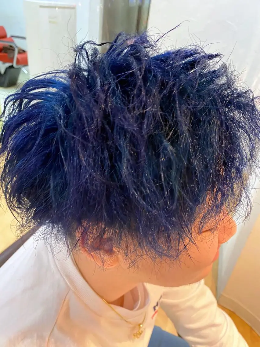 ショート カラー 髪質改善TR特化 副店長 坂田一樹】のヘアスタイル