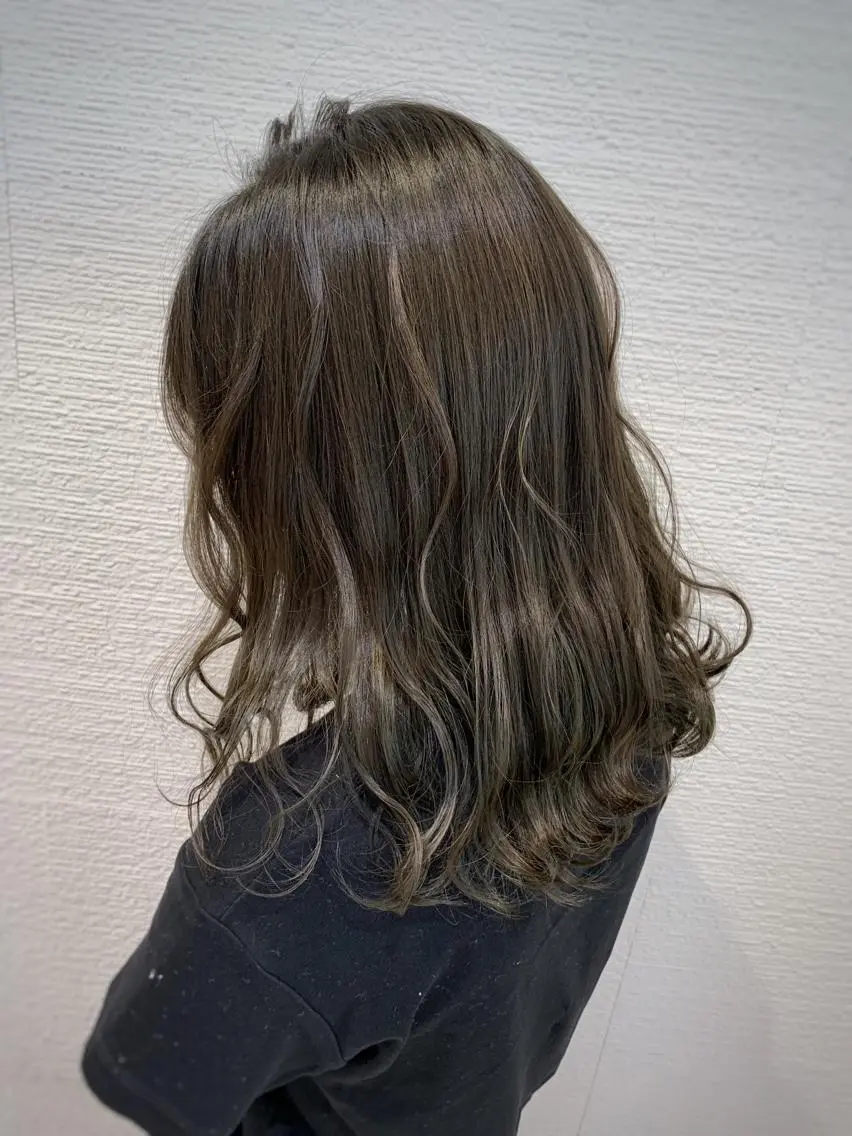 セミロング カラー グレージュ オリーブグレージュ オリーブグレー 【メンズ縮毛矯正】 田中秀斗のヘアスタイル