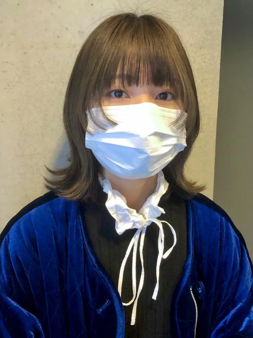 ミディアム 顔周りカット ウルフカット カット トレンドヘア🌿 chinariのヘアスタイル