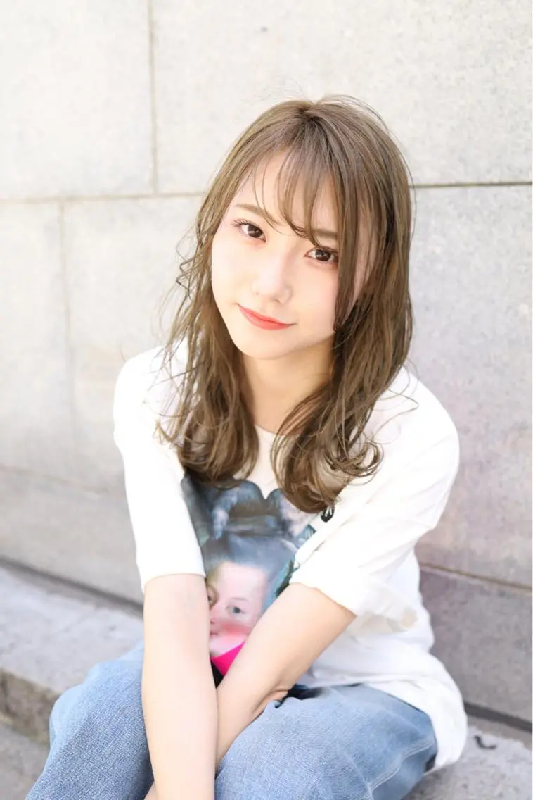 セミロング カラー ヘアアレンジ カット ヘアカラー トリートメント トレンドヘア🩶 艶髪🩶yoshiのヘアスタイル
