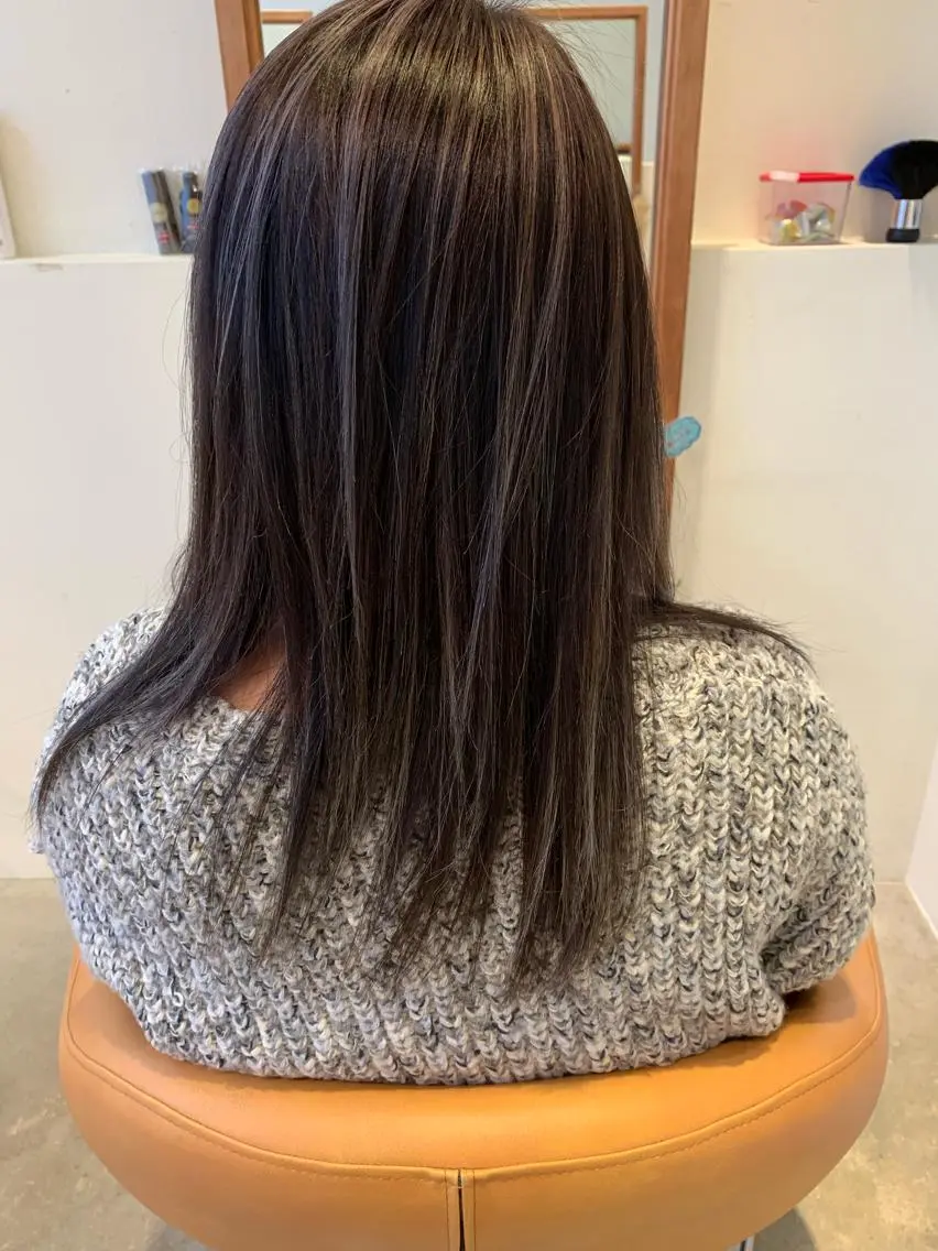 ロング カラー ハイライトカラー ハイライト 縮毛矯正メンズパーマ 髪質改善特化のヘアスタイル