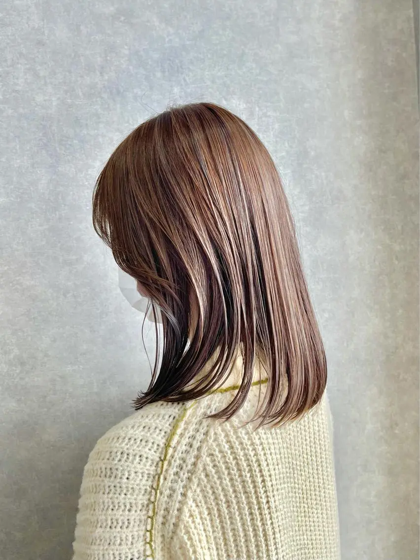 ミディアム カラー ボブ 一ノ瀬 暁のヘアスタイル