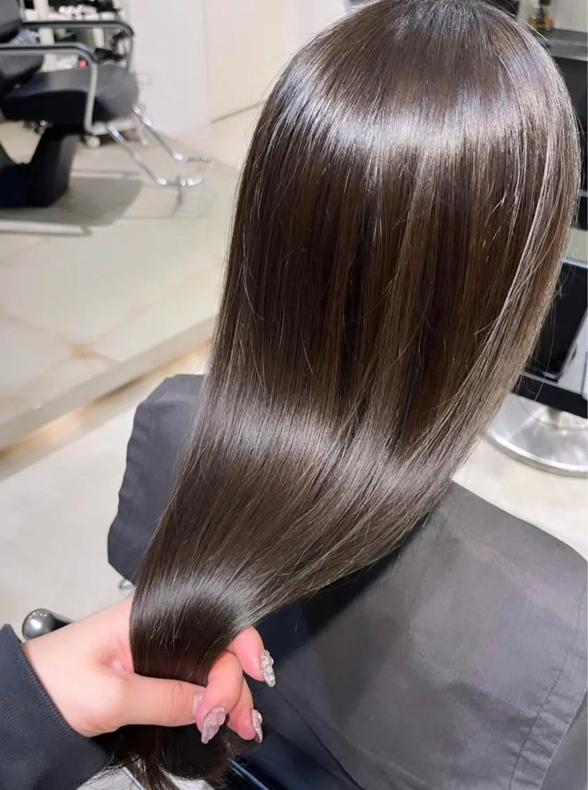 ミディアム カラー パーマ ヘアアレンジ トリートメント ヘッドスパ ヘアセット 透明感/オリーブ/ グレージュ/YUKAのヘアスタイル
