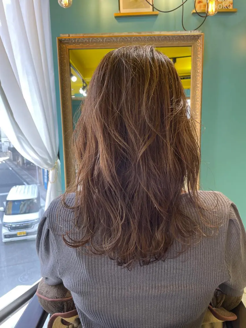ロング カラー アッシュ ハイライトカラー ハイライト ヘアカラー 末石 智のヘアスタイル