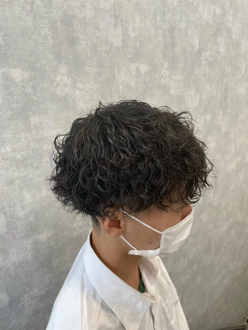 パーマ メンズ 港南台短髪特化 フェザーパーマのヘアスタイル