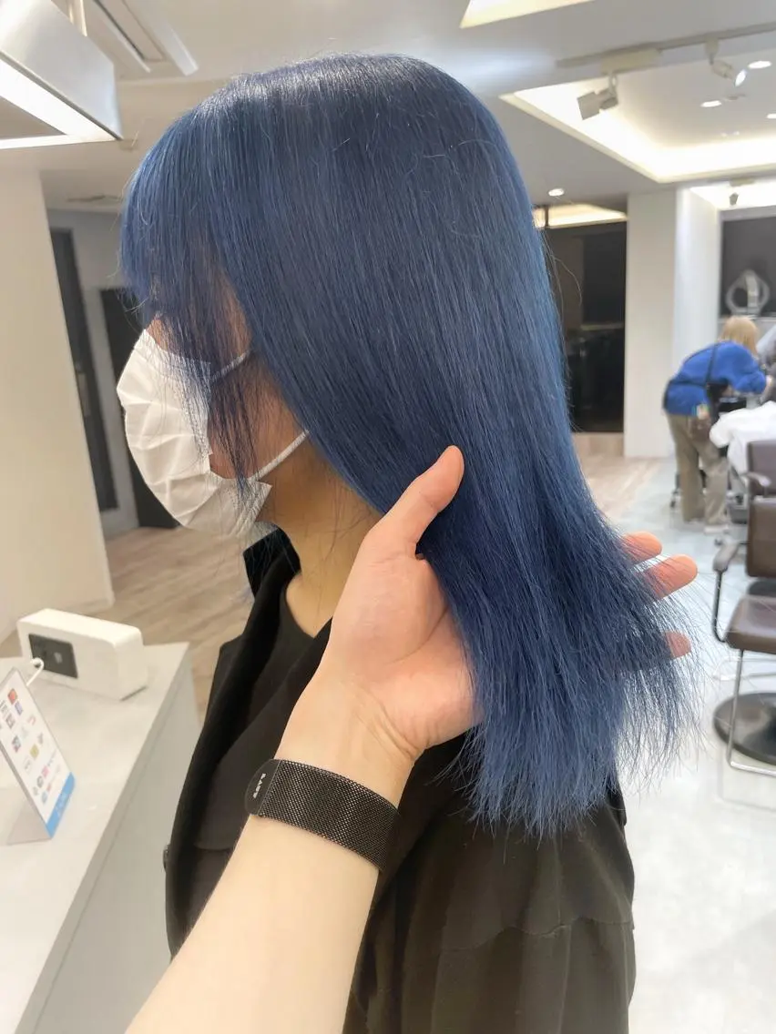セミロング ヘアカラー Loob.TOKYO MIYA🌈のヘアスタイル
